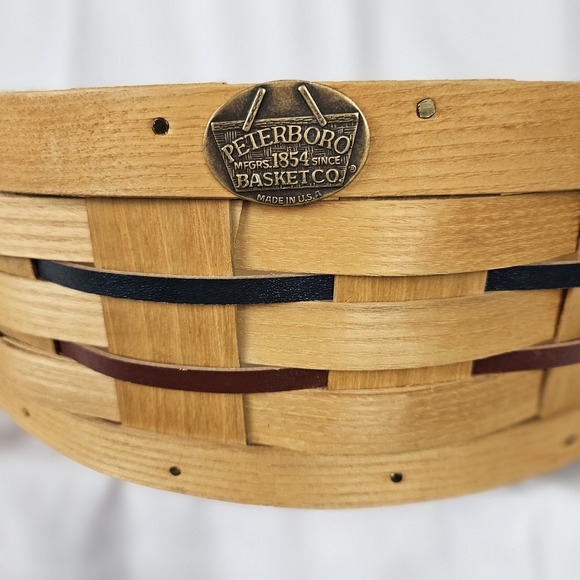 Peterboro Basket Co Casserole Holder Lazy Susan with Leather Handles Red 12" - Picture 2 of 7